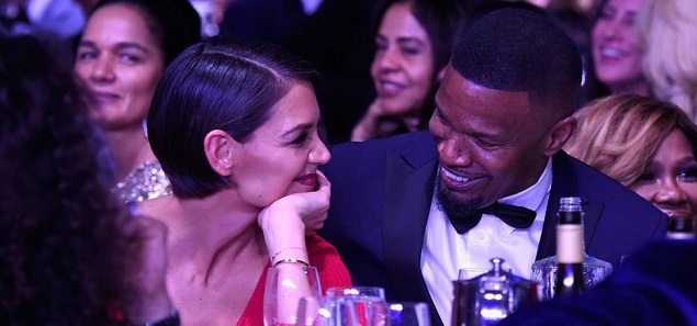 Jamie Foxx y Katie Holmes, se muestran (finalmente) juntos