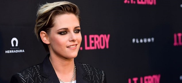 Kristen Stewart dice que habla con fantasmas