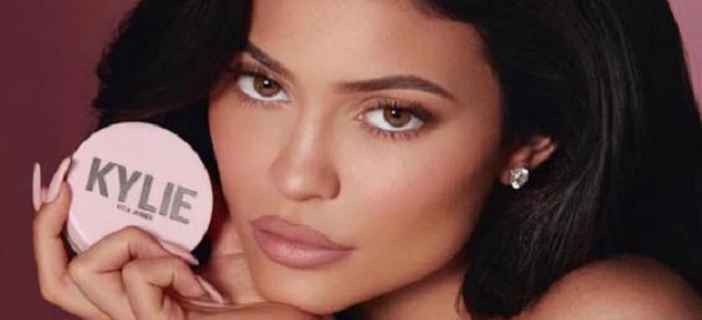 Kylie Jenner vende parte de su firma