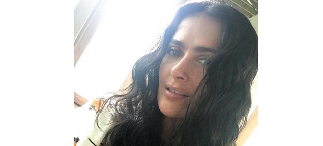 Salma Hayek: Orgullosa de mi pelo blanco!