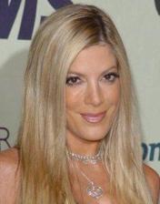 Tori Spelling: devastada por la muerte de su perro.